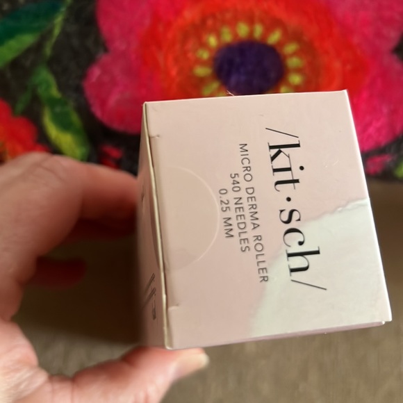 Kitsch Micro Derma Roller - Picture 7 of 8